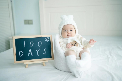 宣城宝宝多大开始攒肚子